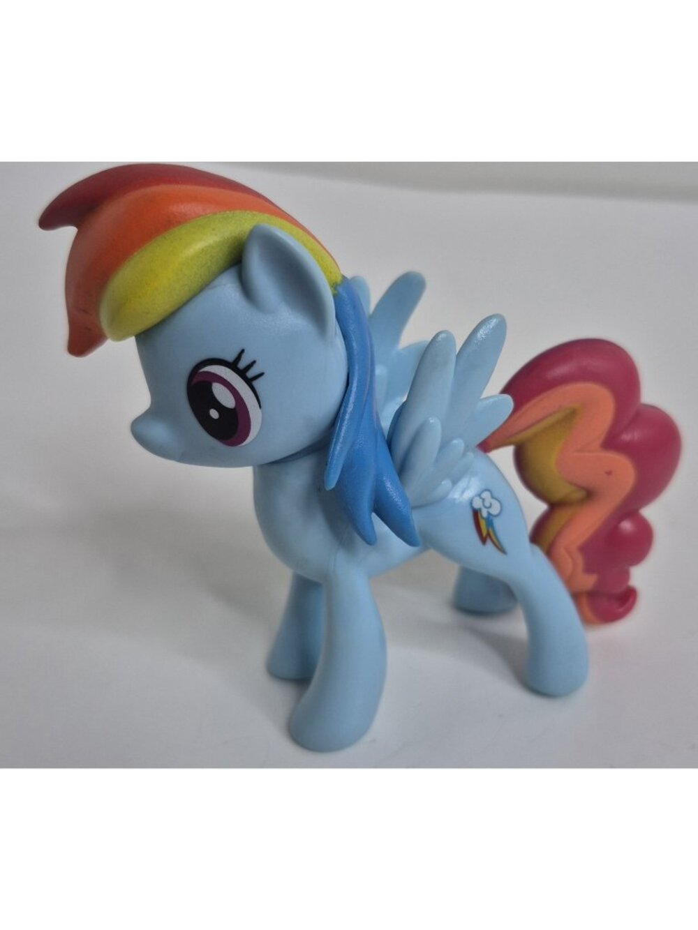 My Little Pony 2017 Rainbow Dash Figure